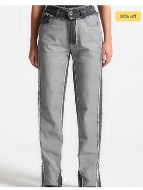 Manière De Voir Two-Tone Gray Frayed Straight Jeans
